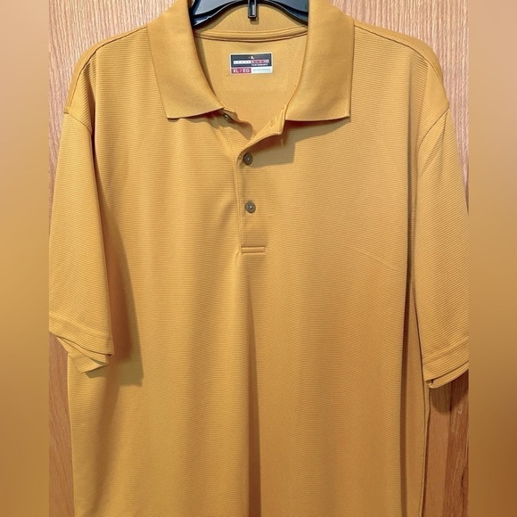GRAND Slam mustard textured performance polo - Picture 2 of 4